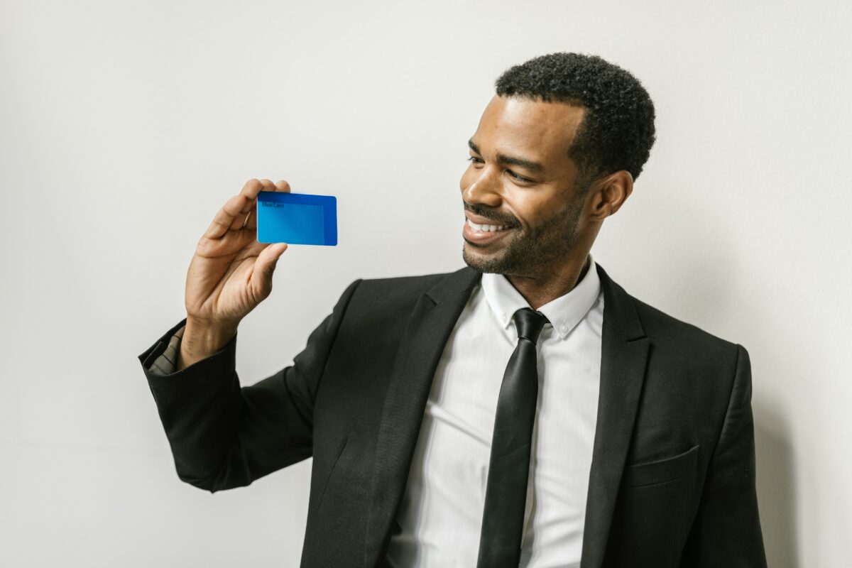 Man holding credit card.