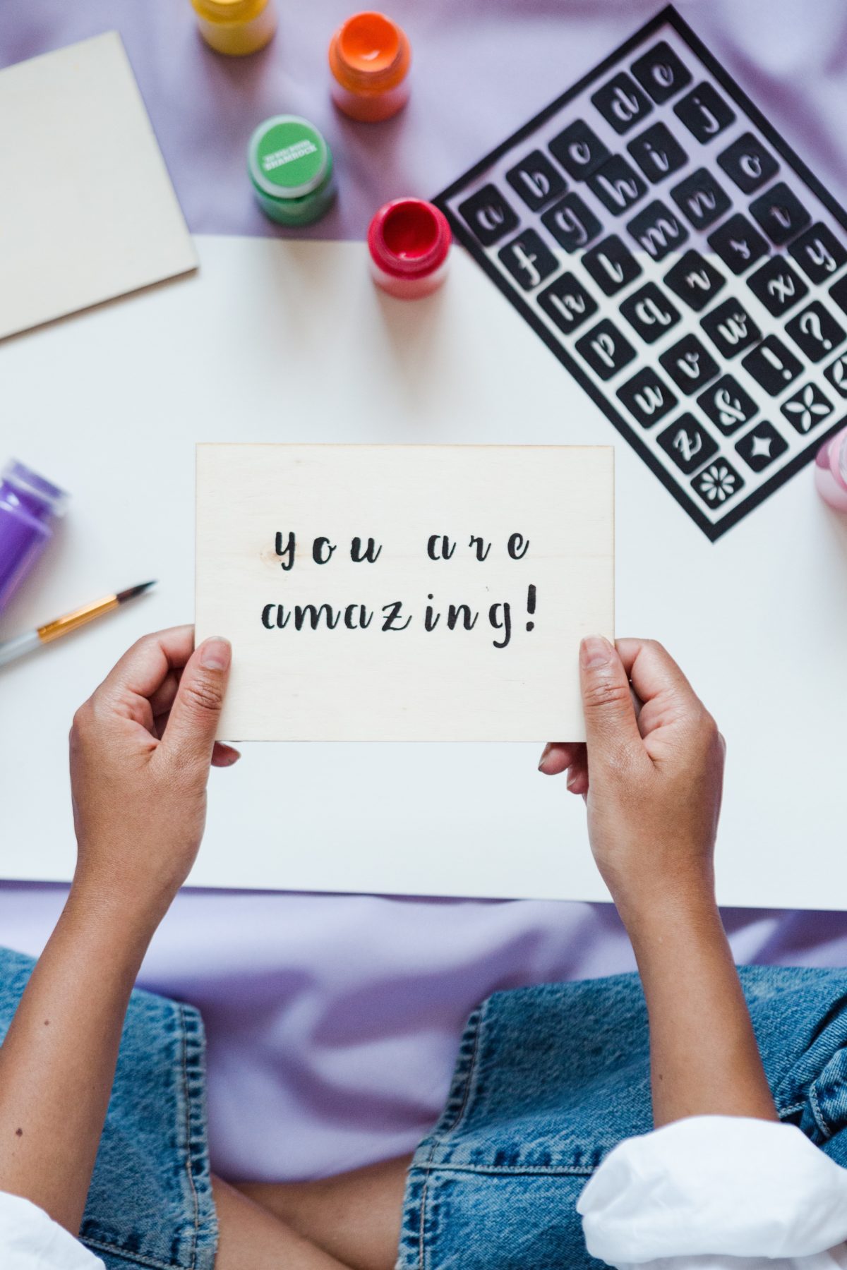 Note that says "You are amazing" .